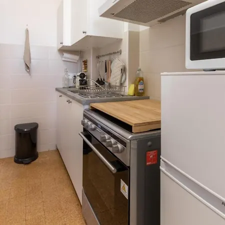 Nice Apt With Balcony At 2 Min From The Port *
