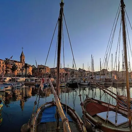 Nice Apt With Balcony At 2 Min From The Port Sanary-sur-Mer